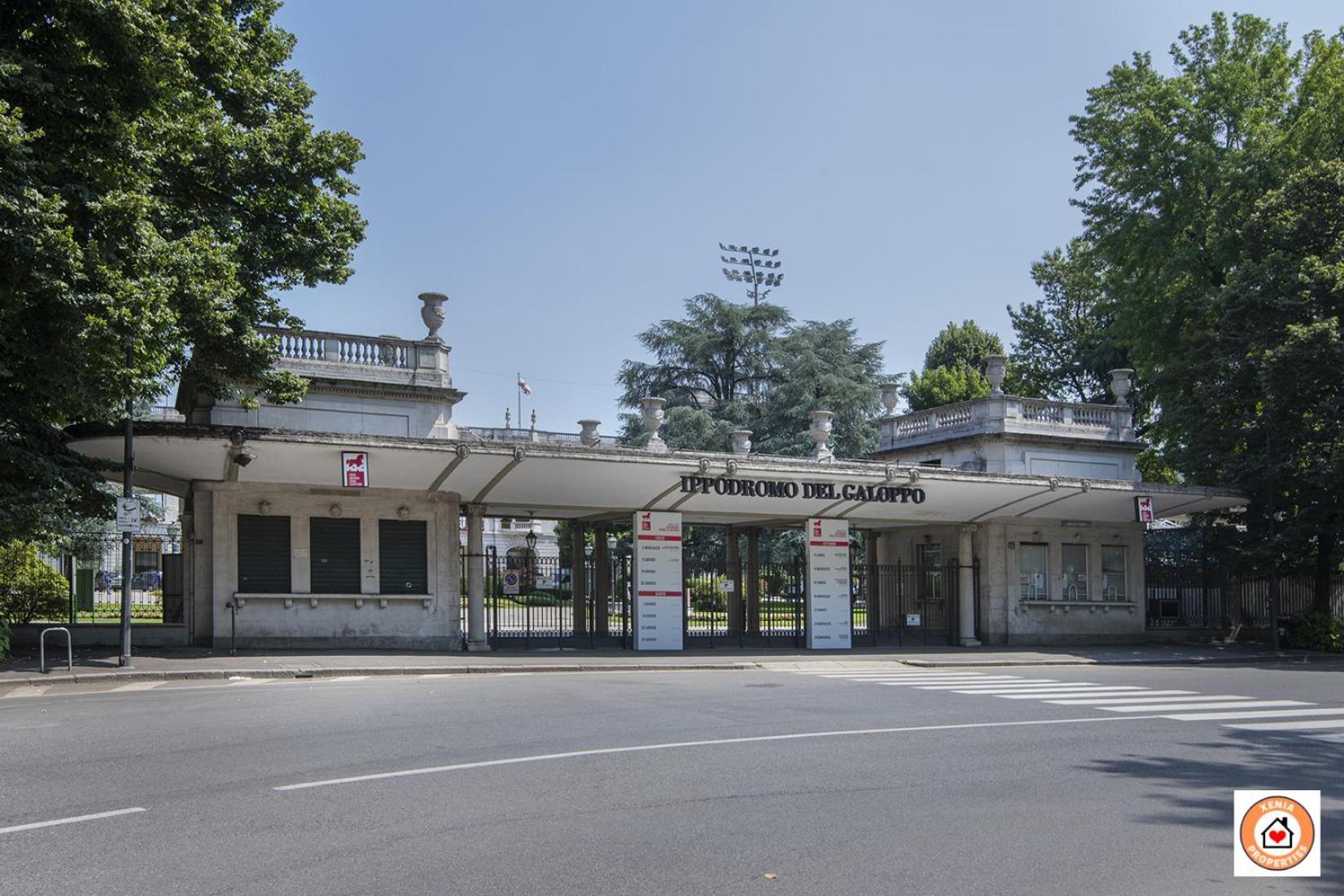 Fiore Milanese - San Siro, Fiera & City Life - Rinnovamento Facciata Palazzo In Corso Exteriör bild