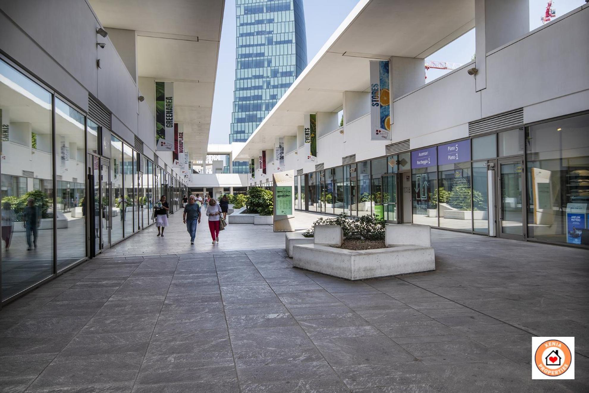 Fiore Milanese - San Siro, Fiera & City Life - Rinnovamento Facciata Palazzo In Corso Exteriör bild